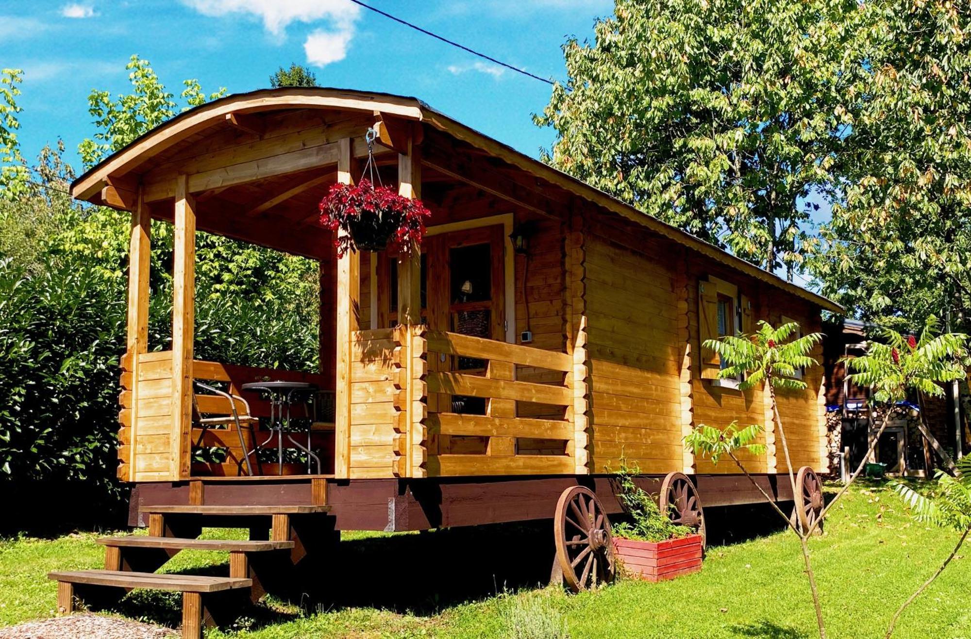 Little Wood Lodges Insolites Bailly-aux-Forges Exterior foto